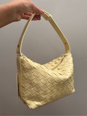 {Bottega Veneta} NWT Chamomile Mini Wallace